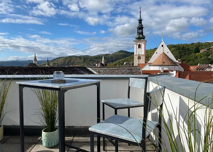 Terrassen Ueber Den Daechern Von Кремс на Дунае